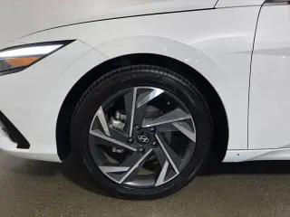 Hyundai ELANTRA Hybrid 2025 Limited 4dr Sedan