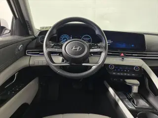 Hyundai ELANTRA Hybrid 2025 Limited 4dr Sedan