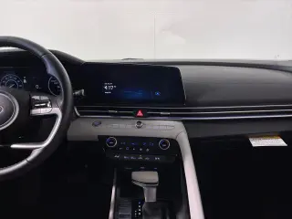 Hyundai ELANTRA Hybrid 2025 Limited 4dr Sedan