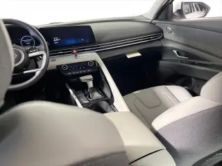 Hyundai ELANTRA Hybrid 2025 Limited 4dr Sedan