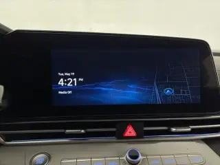 Hyundai ELANTRA Hybrid 2025 Limited 4dr Sedan