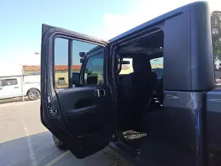 Jeep Gladiator 2023 4x4 Sport 4dr Crew Cab 5.0 ft. SB