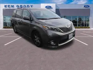 Toyota Sienna 2017 SE 8-Passenger 4dr Mini-Van