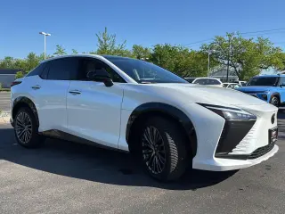 2023 Lexus  RZ 450e Luxury