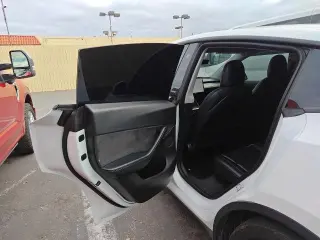 Tesla Model Y 2022 AWD Performance 4dr Crossover