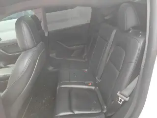 Tesla Model Y 2022 AWD Performance 4dr Crossover