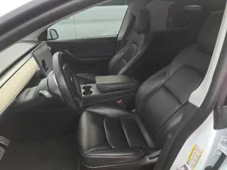 Tesla Model Y 2022 AWD Performance 4dr Crossover
