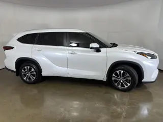 Gold Certified 2024 Toyota Highlander XLE
