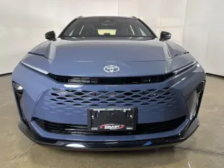 2025 Toyota Crown Signia XLE
