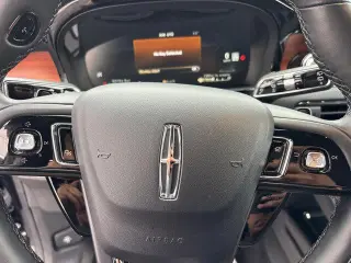 Lincoln Corsair 2022 Reserve 4dr SUV