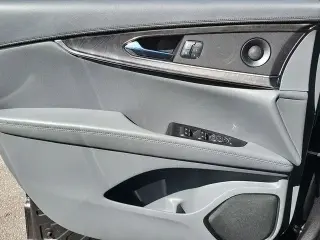 Lincoln Nautilus 2019 Reserve 4dr SUV