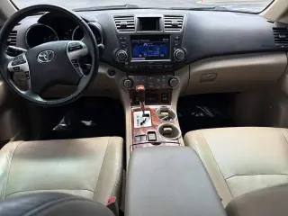 Toyota Highlander Hybrid 2012 AWD Limited 4dr SUV
