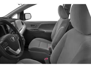2019 Toyota Sienna LE
