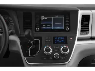 2019 Toyota Sienna LE