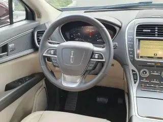Lincoln Nautilus 2019 Select 4dr SUV