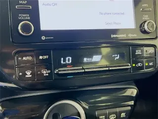 Toyota Prius Prime 2020 LE 4dr Hatchback