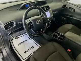 Toyota Prius Prime 2020 LE 4dr Hatchback