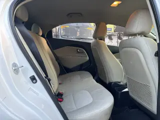 2013 Kia Rio 5-Door LX
