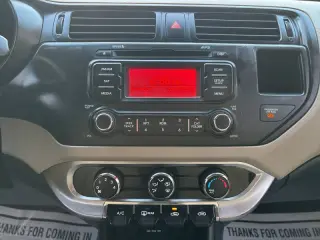 2013 Kia Rio 5-Door LX