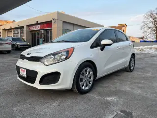 2013 Kia Rio 5-Door LX