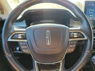 Lincoln Nautilus 2023 AWD Reserve 4dr SUV
