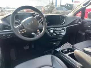 Chrysler Pacifica 2025 Select 4dr Mini-Van