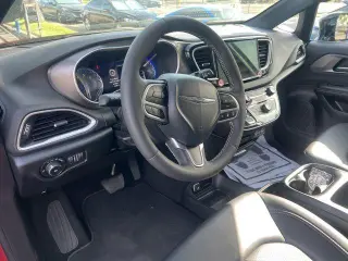 Chrysler Pacifica 2025 Select 4dr Mini-Van