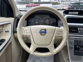 2011 Volvo XC60 3.2 R-Design