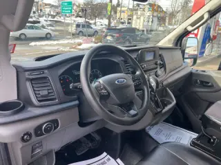 2022 Ford Transit 250