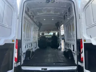 2022 Ford Transit 250