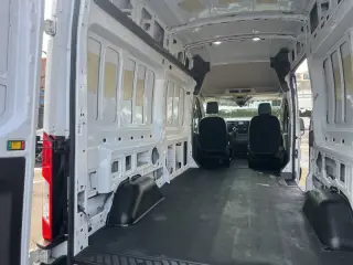2022 Ford Transit 250