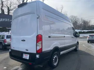 2022 Ford Transit 250