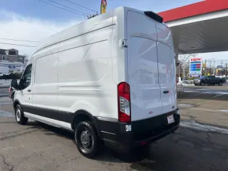 2022 Ford Transit 250