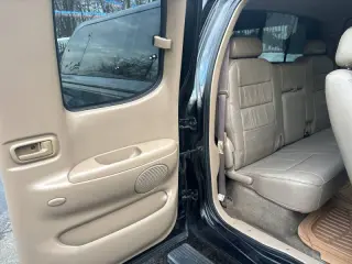 2002 Toyota Tundra Limited V8