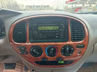 2002 Toyota Tundra Limited V8
