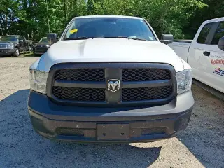 Ram 1500 Classic 2022 4x2 Tradesman 4dr Quad Cab 6.3 ft. SB Pickup