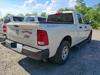 Ram 1500 Classic 2022 4x2 Tradesman 4dr Quad Cab 6.3 ft. SB Pickup