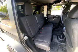 Jeep Wrangler Unlimited 2016 4x4 Sport S 4dr SUV