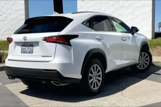 Lexus NX 200t 2017 4dr Crossover