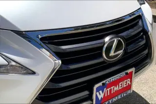 Lexus NX 200t 2017 4dr Crossover