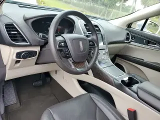 Lincoln Nautilus 2019 Reserve 4dr SUV