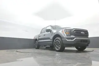 Ford F-150 2023 4x4 Lariat 4dr SuperCrew 5.5 ft. SB