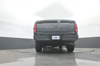 Ford F-150 2023 4x4 Lariat 4dr SuperCrew 5.5 ft. SB