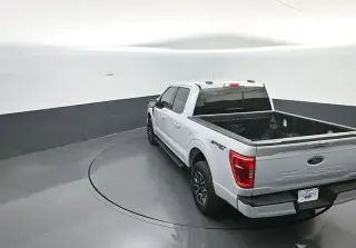 Ford F-150 2022 4x4 XL 4dr SuperCrew 5.5 ft. SB