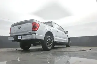 Ford F-150 2022 4x4 XL 4dr SuperCrew 5.5 ft. SB