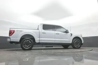 Ford F-150 2022 4x4 XL 4dr SuperCrew 5.5 ft. SB