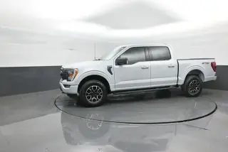 Ford F-150 2022 4x4 XL 4dr SuperCrew 5.5 ft. SB