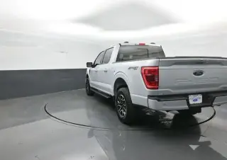 Ford F-150 2022 4x4 XL 4dr SuperCrew 5.5 ft. SB