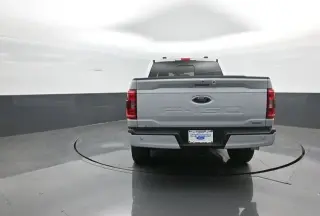 Ford F-150 2022 4x4 XL 4dr SuperCrew 5.5 ft. SB