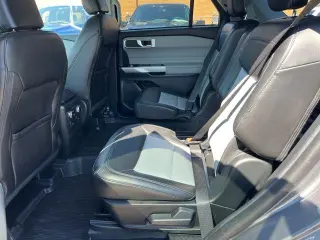 Ford Explorer 2023 AWD XLT 4dr SUV